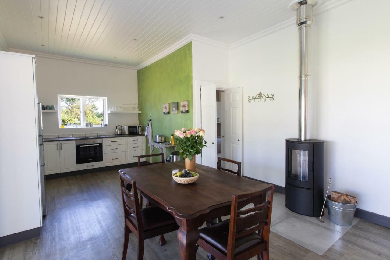 Sweetwater Guesthouse Wellington Bagian luar foto